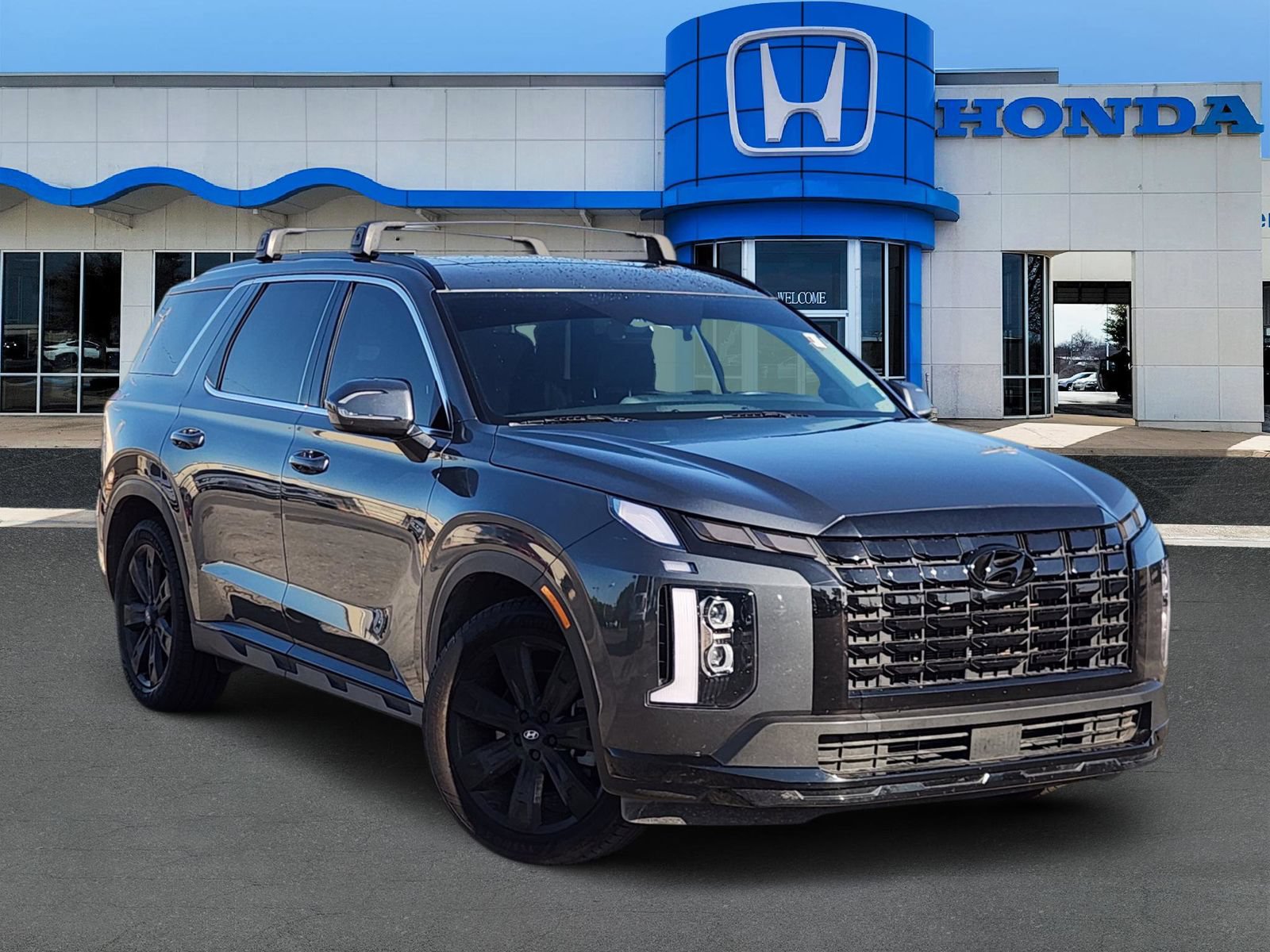 Used 2023 Hyundai Palisade XRT FWD image 1