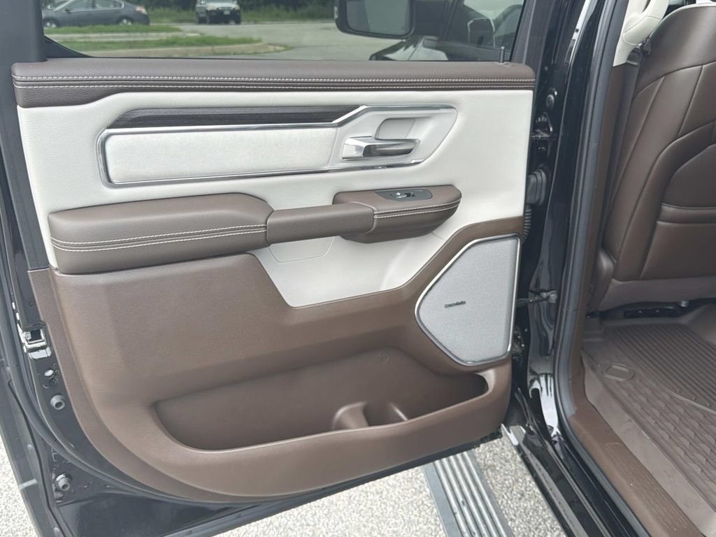 New 2026 RAM 1500 Laramie AWD/4WD image 20
