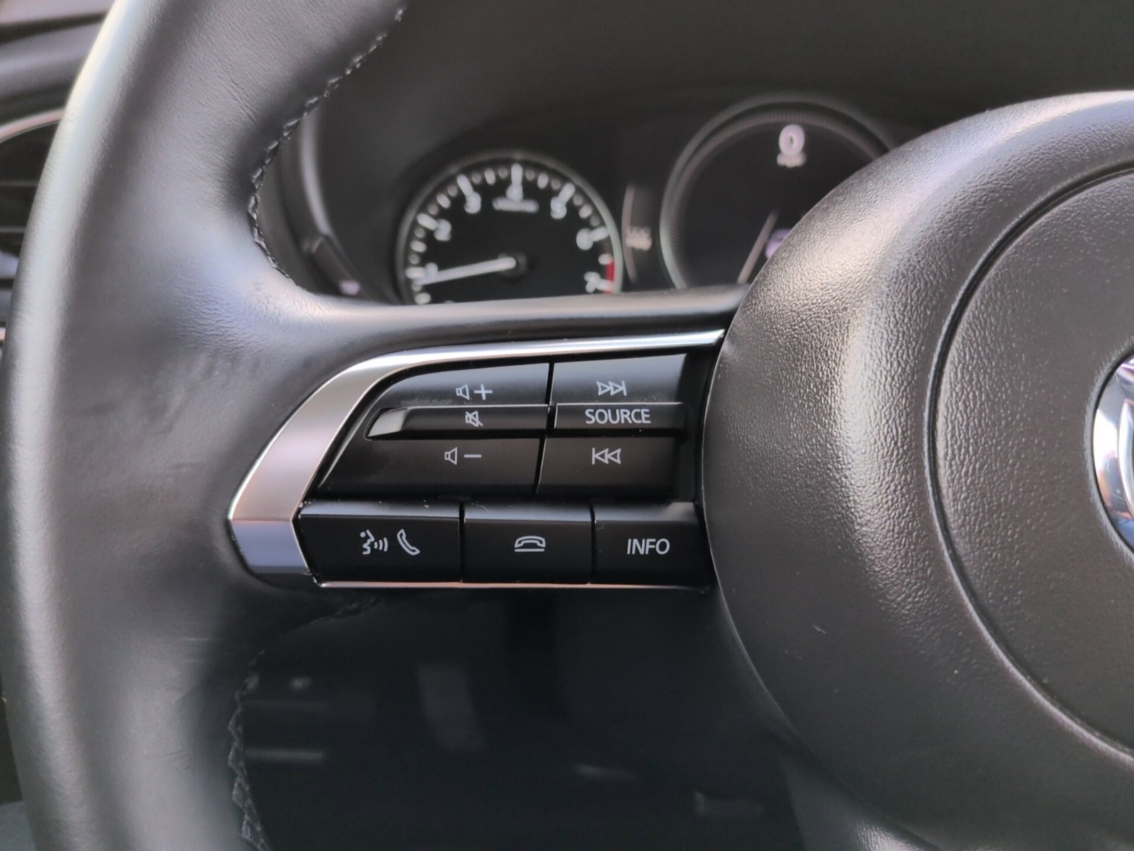 Certified 2025 MAZDA CX-30 AWD 2.5 S w/ Premium Package image 21