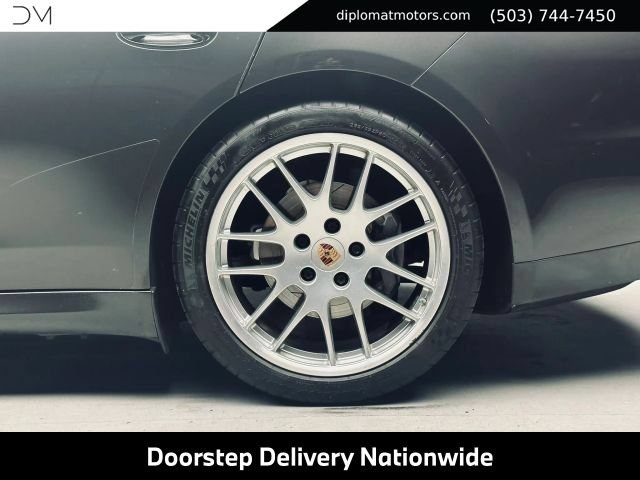 Used 2014 Porsche Panamera 4 AWD/4WD image 46
