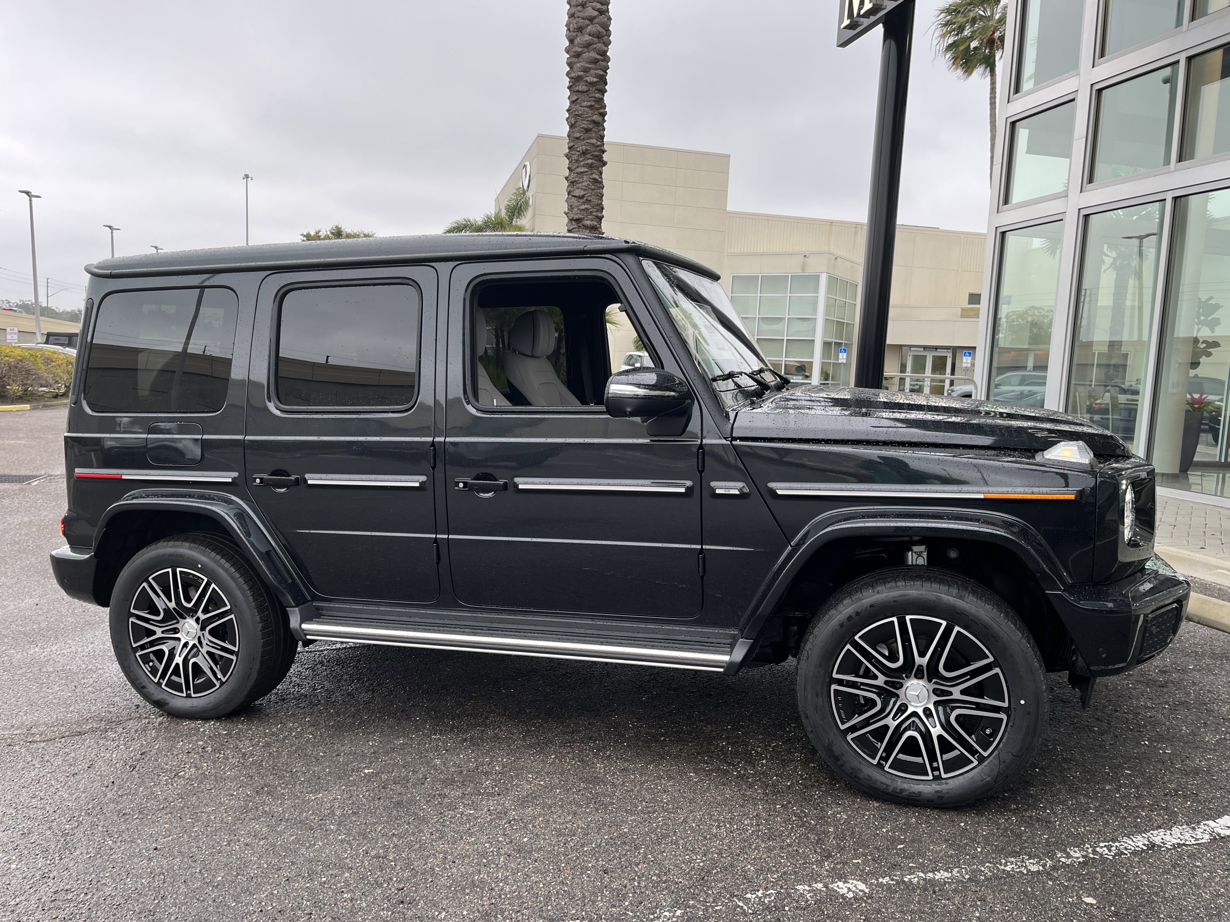 New 2026 Mercedes-Benz G 580 w/ EQ Technology image 8