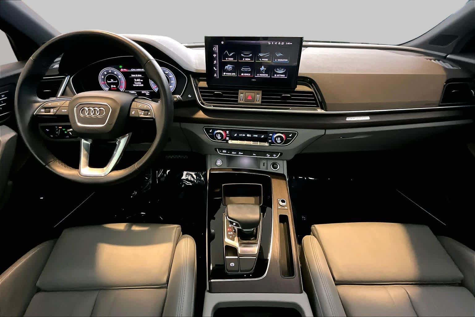 Certified 2024 Audi Q5 2.0T Premium Plus w/ Premium Plus Package AWD/4WD image 16