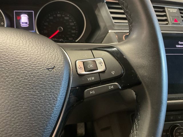 Used 2020 Volkswagen Tiguan SE image 25