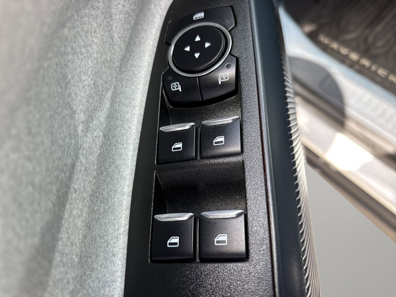 Used 2023 Ford Maverick XLT FWD image 16