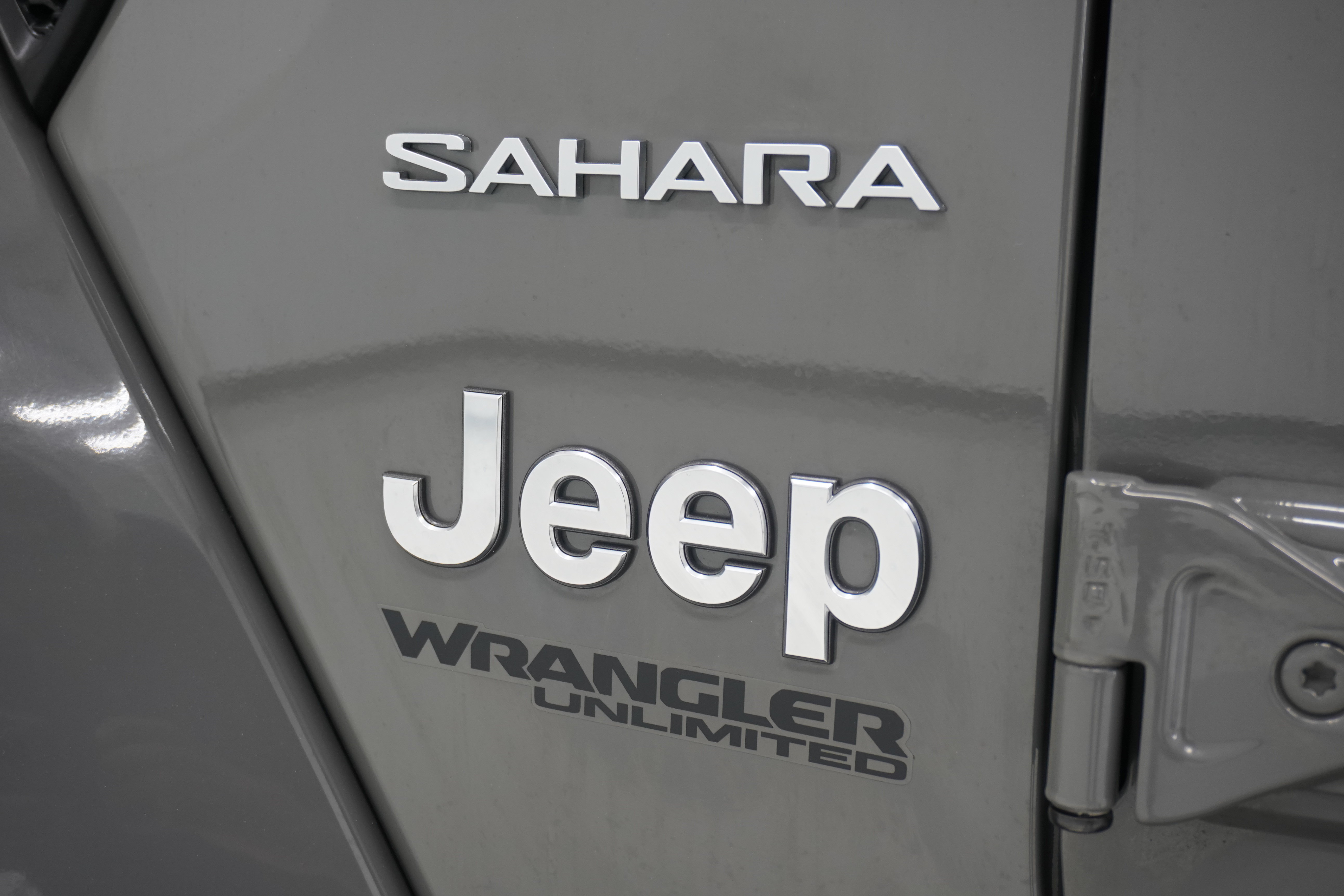 Used 2021 Jeep Wrangler Unlimited Sahara AWD/4WD image 8