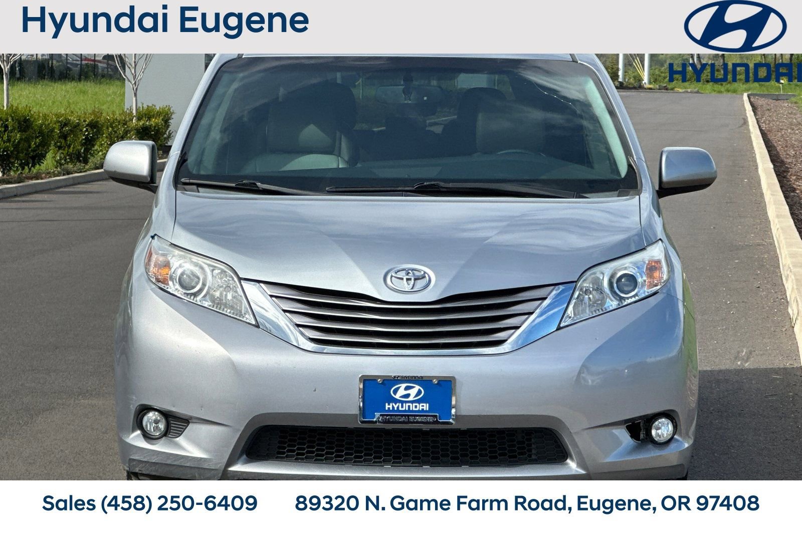 Used 2016 Toyota Sienna XLE image 10