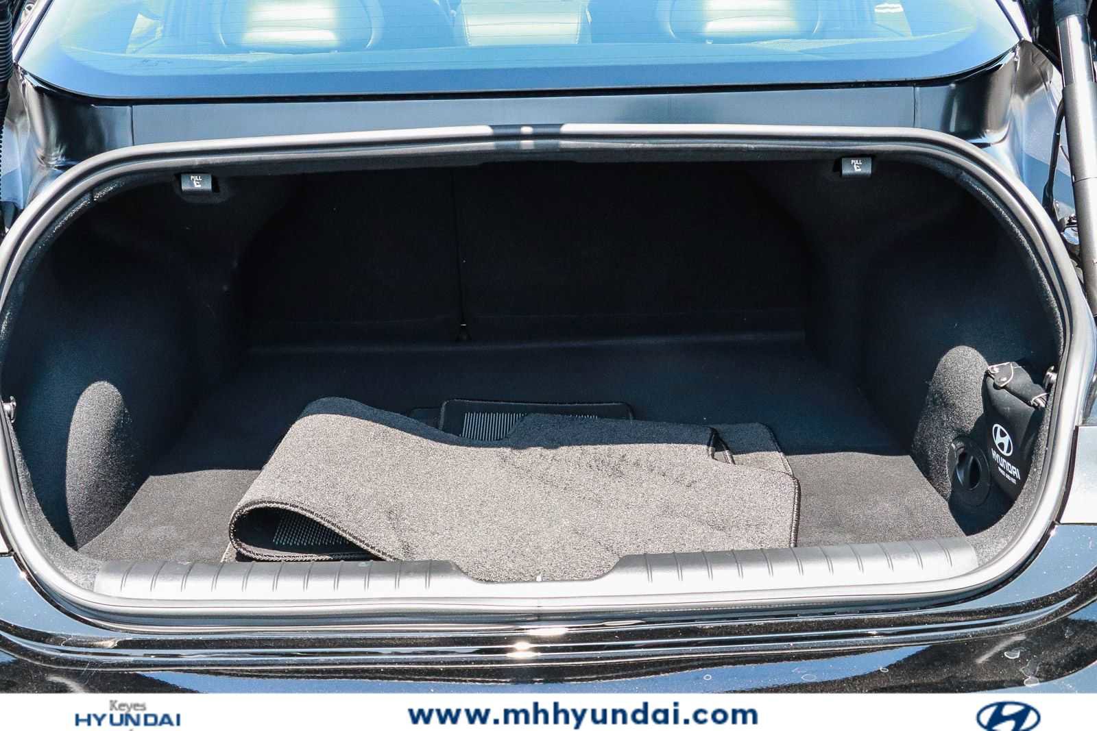 Used 2024 Hyundai Ioniq 6 Limited RWD image 26