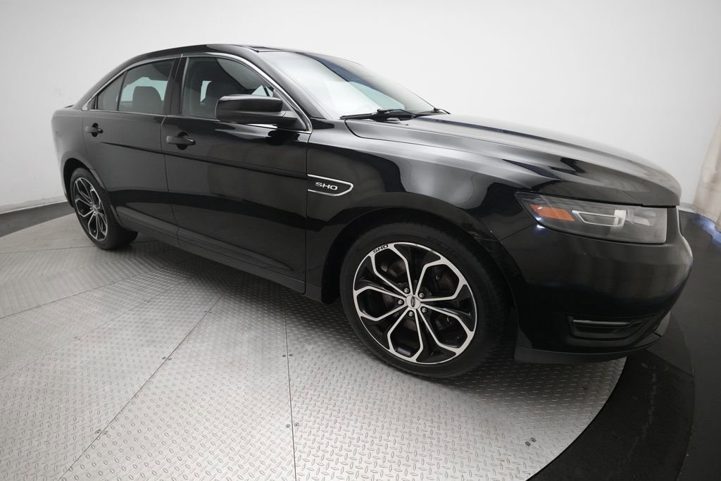Used 2017 Ford Taurus SHO AWD/4WD image 38