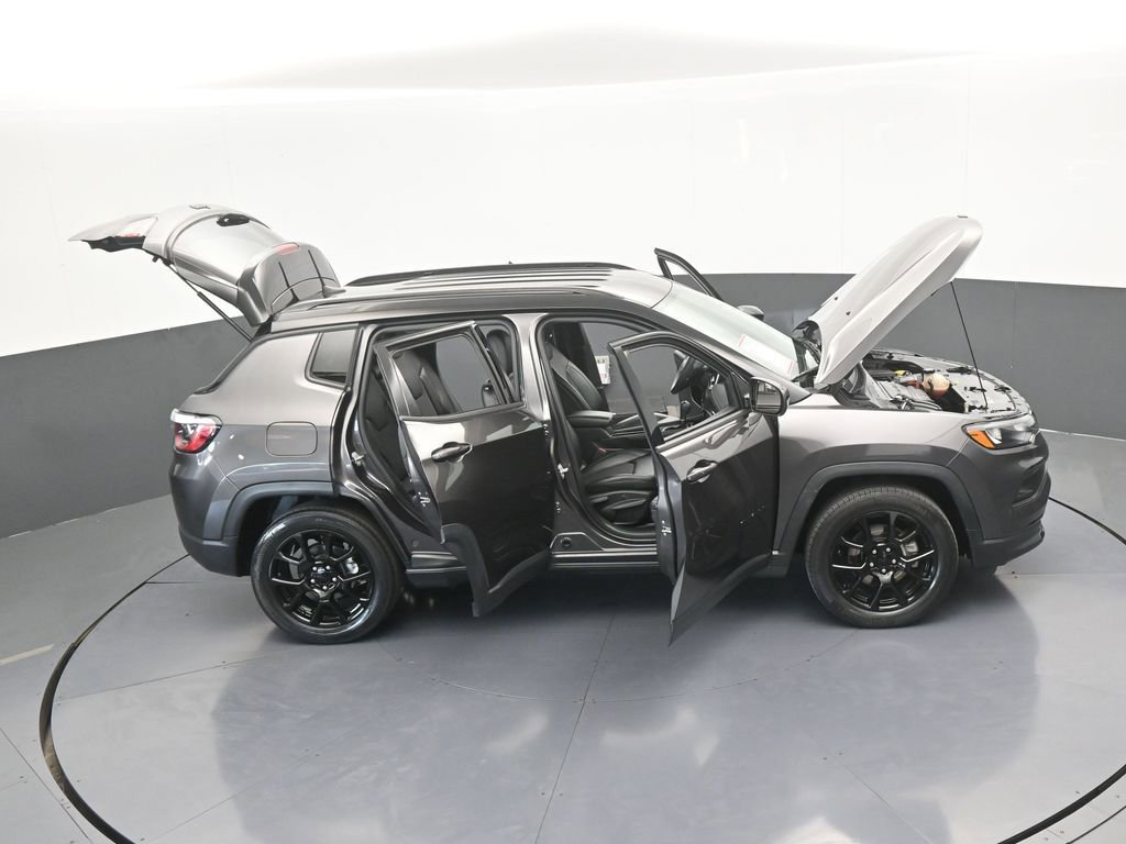 Used 2022 Jeep Compass Altitude image 65