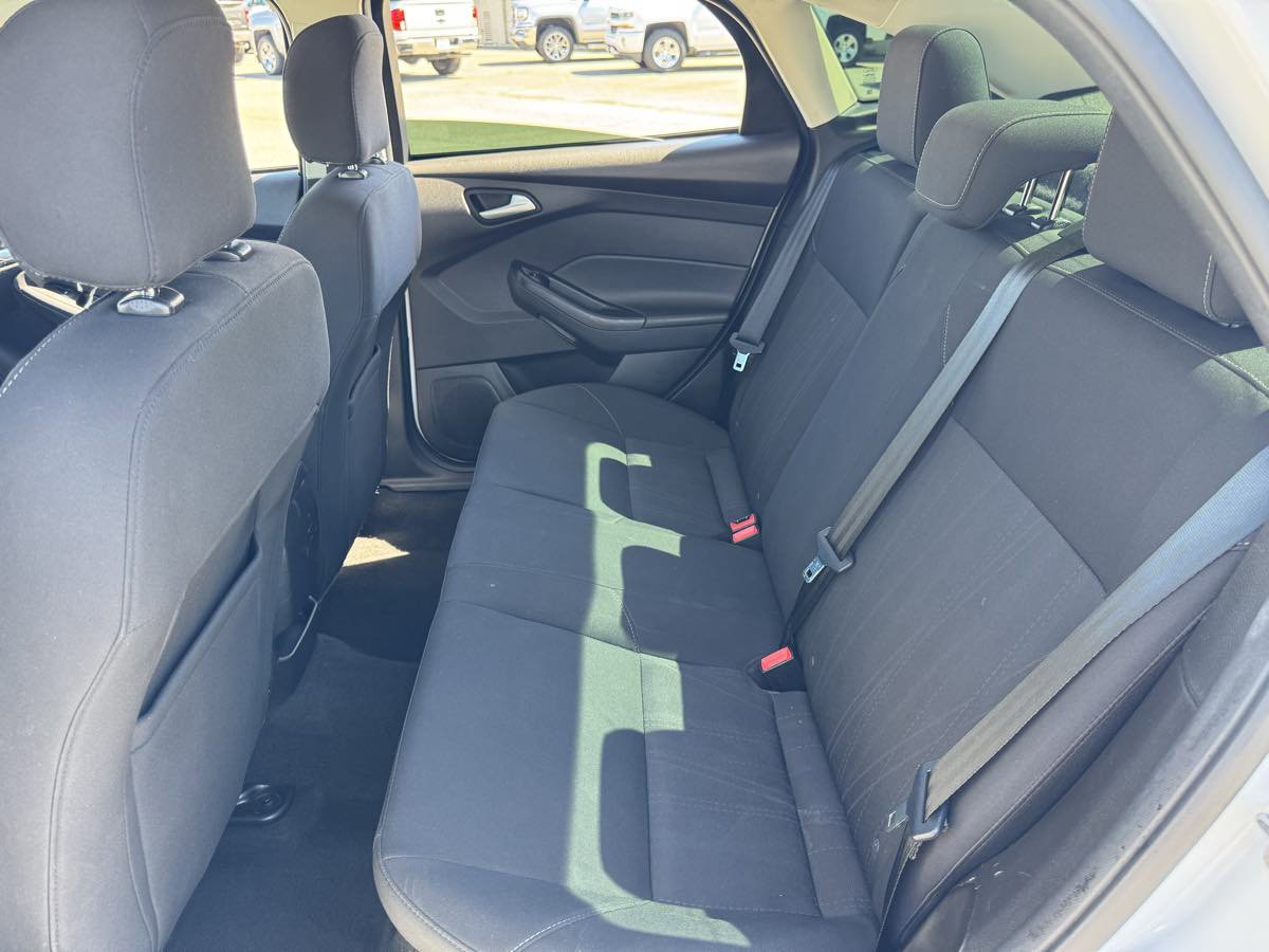 Used 2017 Ford Focus SE FWD image 17