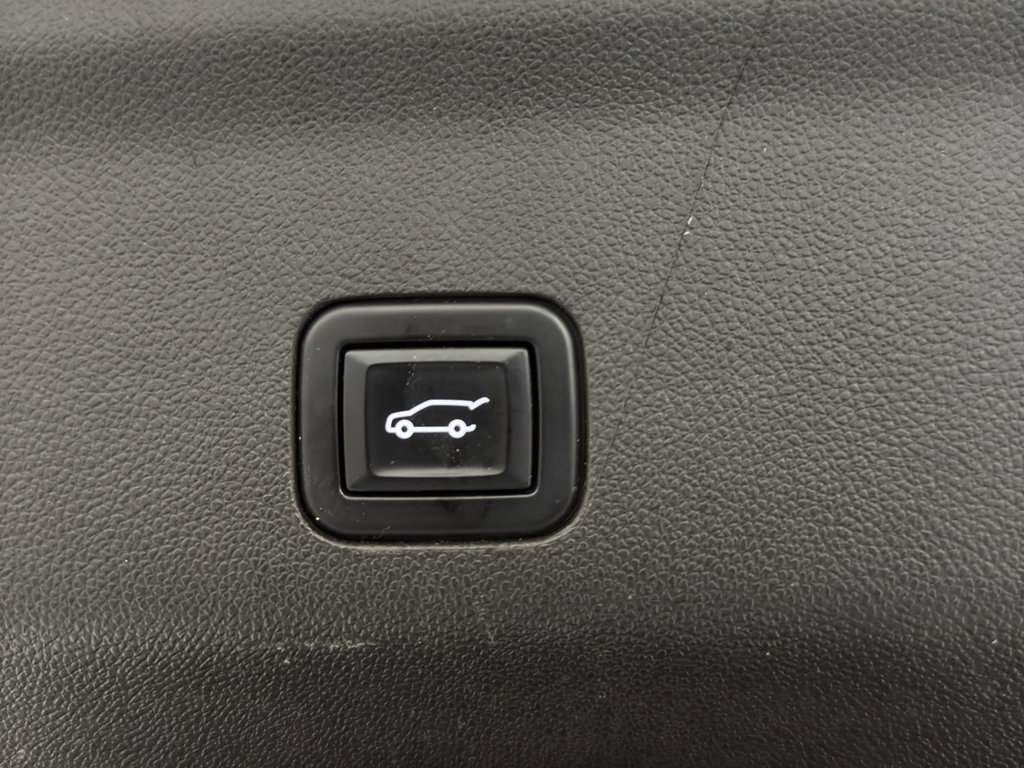 Used 2022 GMC Yukon XL Denali w/ Max Trailering Package image 24