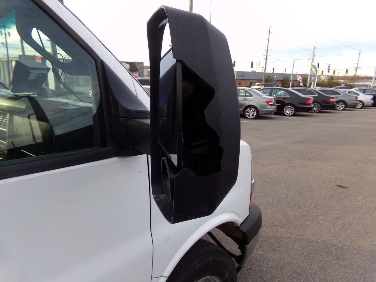 Used 2018 Chevrolet Express 3500 w/ Power Convenience Package RWD image 40