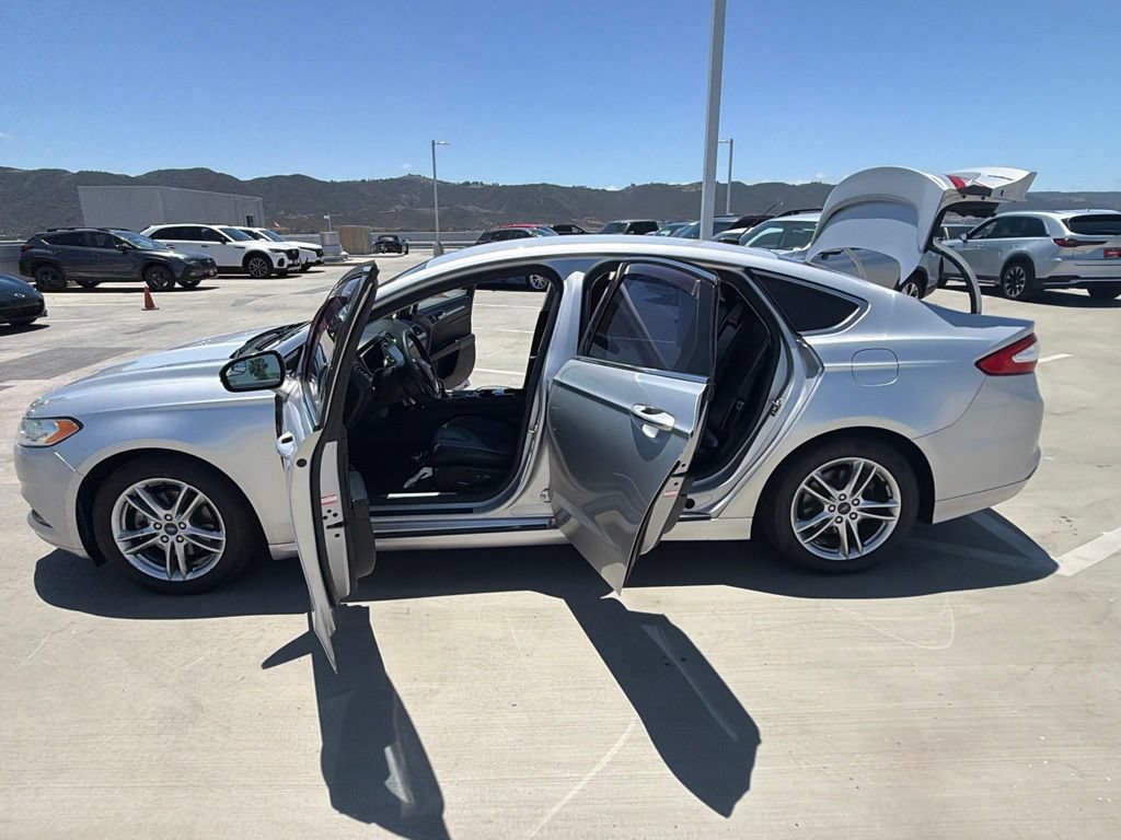 Used 2016 Ford Fusion Titanium FWD image 14