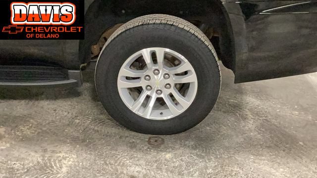 Used 2018 Chevrolet Suburban LT AWD/4WD image 8