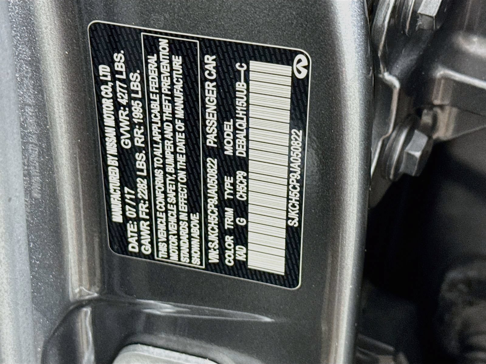 Used 2018 INFINITI QX30 w/ Cargo Package FWD image 27