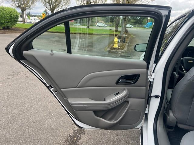 Used 2015 Chevrolet Malibu LS w/ Protection Package FWD image 11