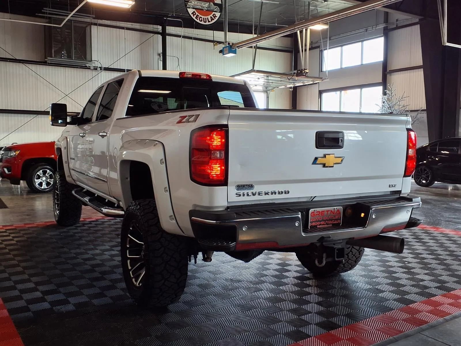 Used 2018 Chevrolet Silverado 2500 LTZ w/ Duramax Plus Package AWD/4WD image 4