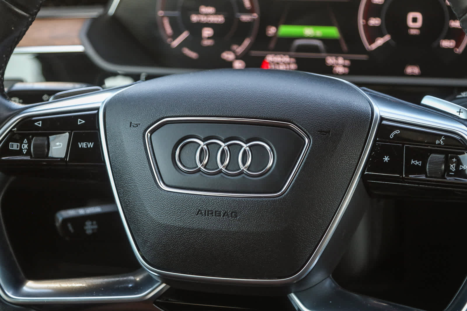 Used 2022 Audi e-tron Premium image 14