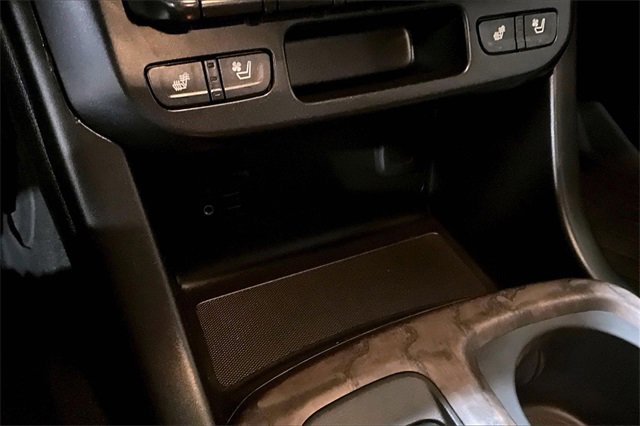 Used 2021 GMC Canyon Denali image 25