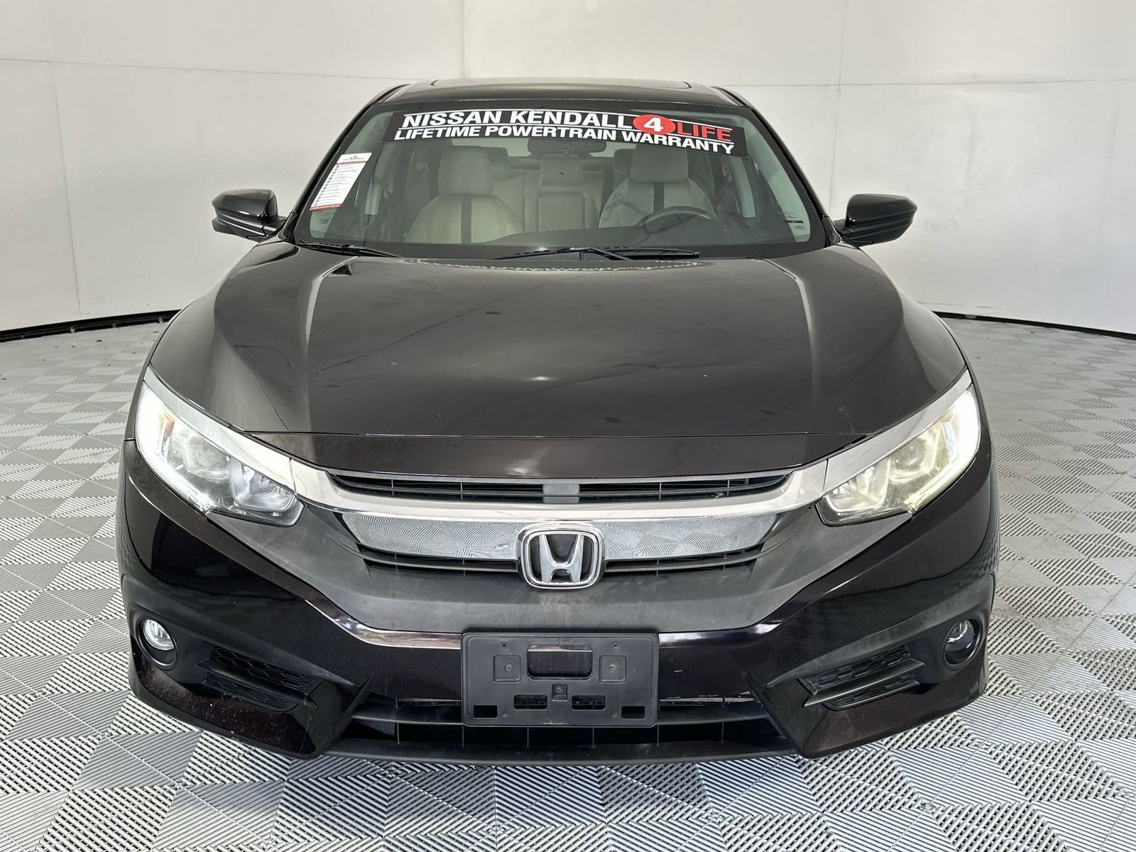 Used 2017 Honda Civic EX-T image 3