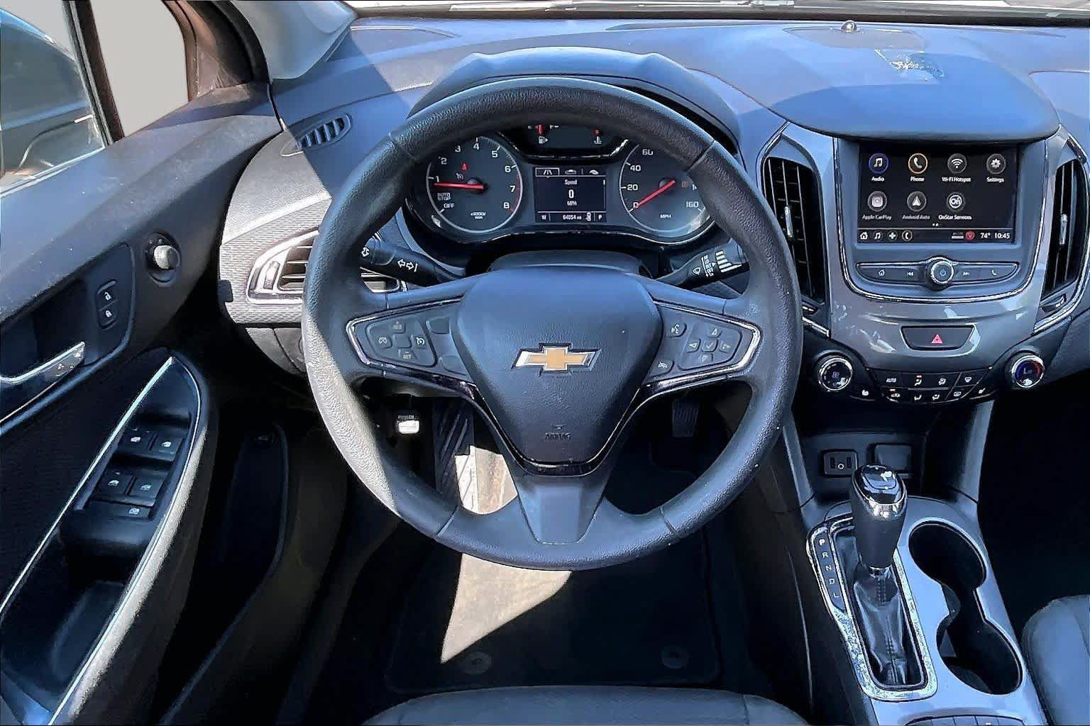 Used 2019 Chevrolet Cruze LT w/ Convenience Package FWD image 6