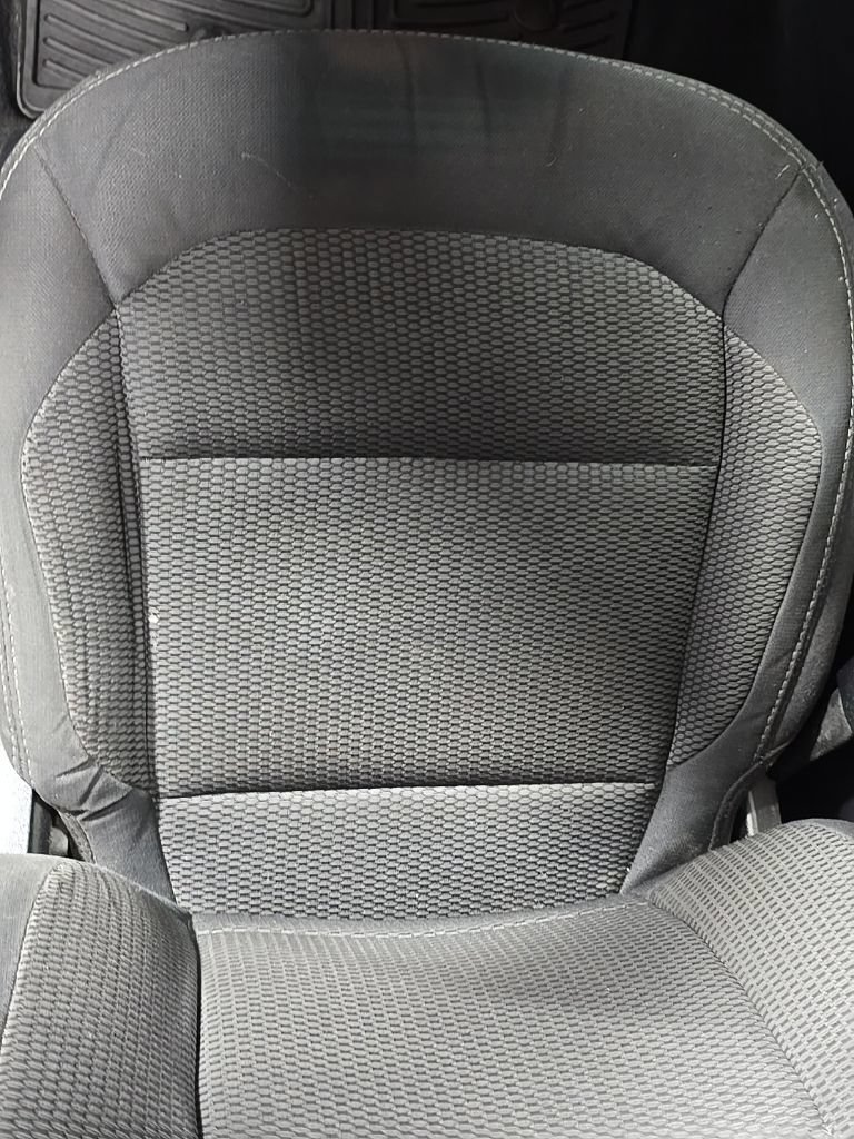 Used 2017 Ford Explorer XLT FWD image 16