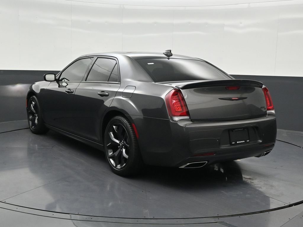 Used 2023 Chrysler 300 S w/ Comfort Group RWD image 3