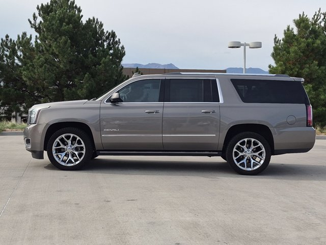 Used 2019 GMC Yukon XL Denali w/ Denali Ultimate Package AWD/4WD image 9