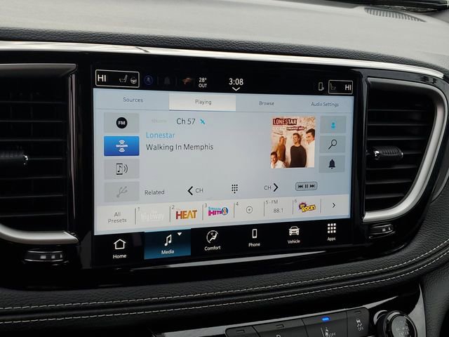 New 2026 Chrysler Pacifica Select image 8