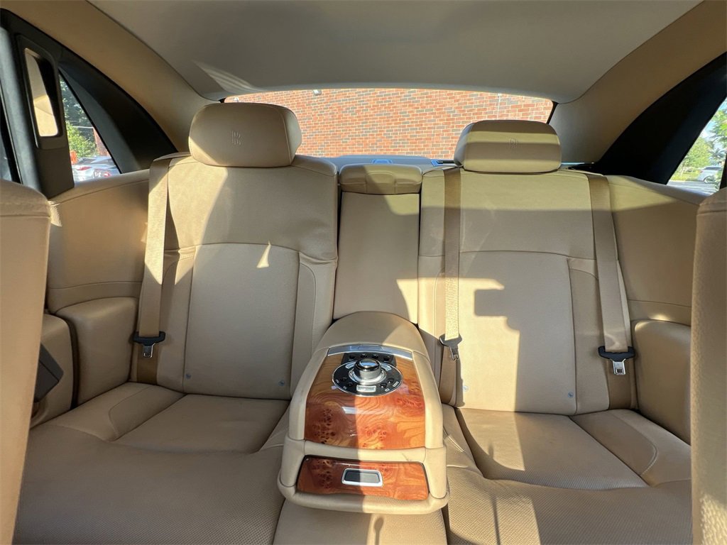Used 2011 Rolls-Royce Ghost image 13