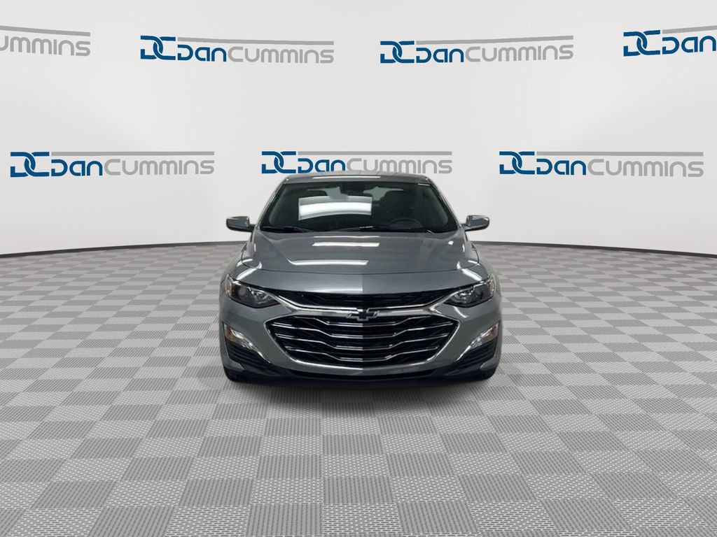 Used 2025 Chevrolet Malibu LS FWD image 3