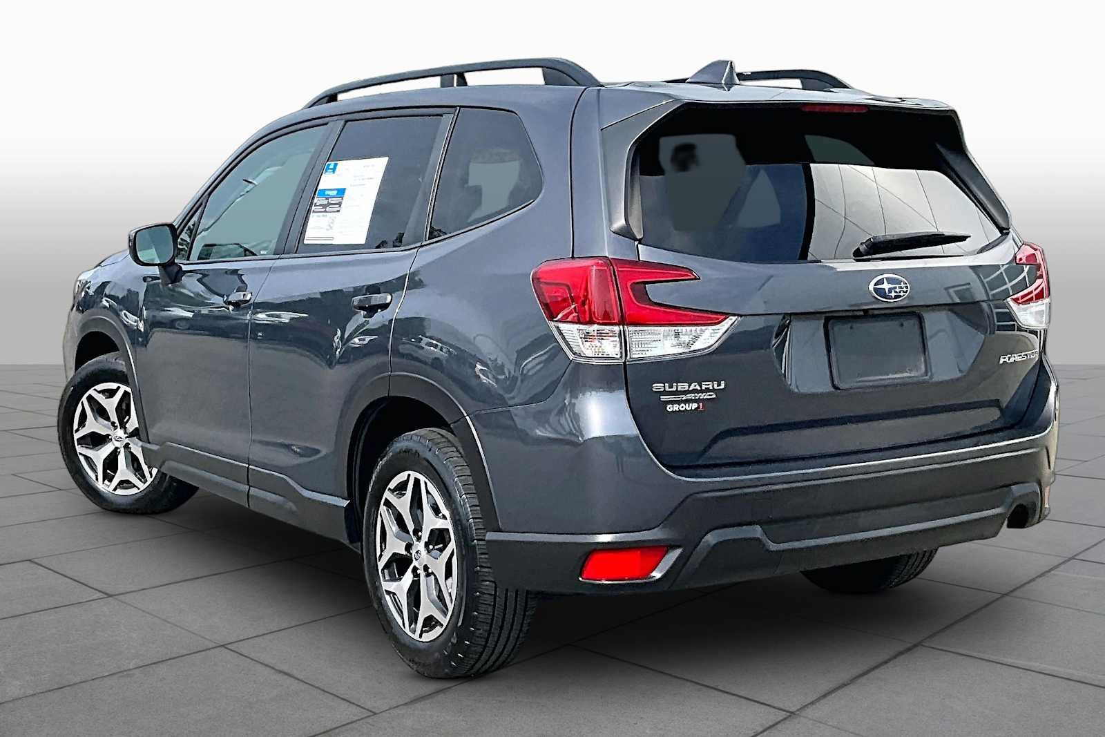 Used 2021 Subaru Forester Premium AWD/4WD image 12