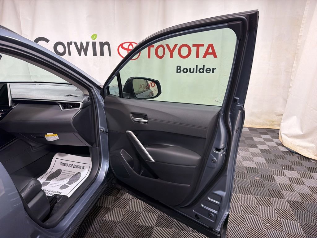 Used 2026 Toyota Corolla Cross XLE w/ Convenience Package AWD/4WD image 8