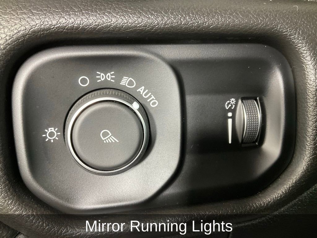 Used 2022 RAM 3500 Tradesman image 29