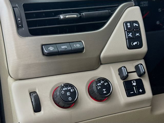 Used 2016 GMC Yukon XL Denali w/ Open Road Package image 10