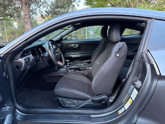 Used 2016 Ford Mustang GT RWD image 17