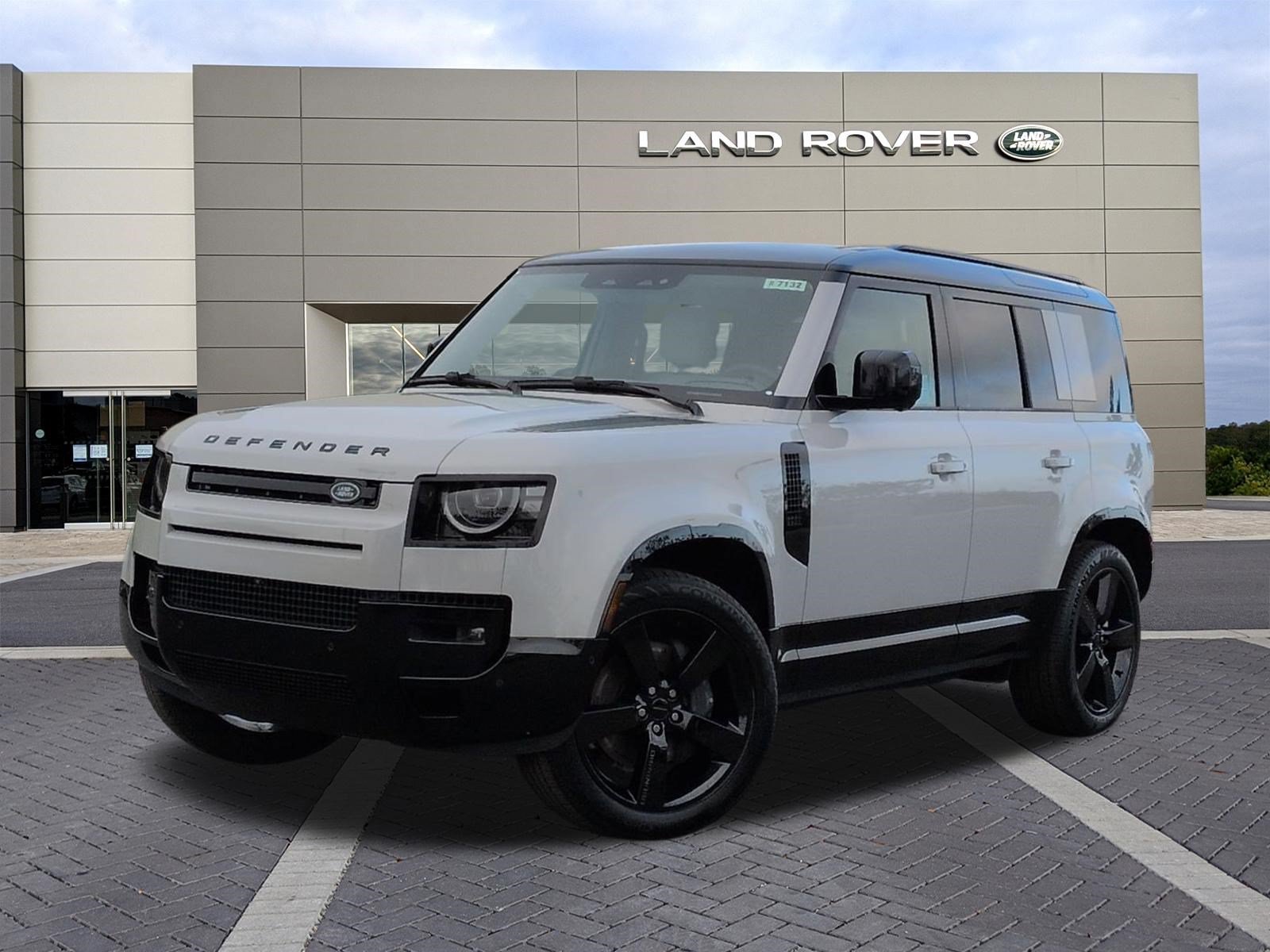 New 2026 Land Rover Defender 110 X-Dynamic SE AWD/4WD image 1