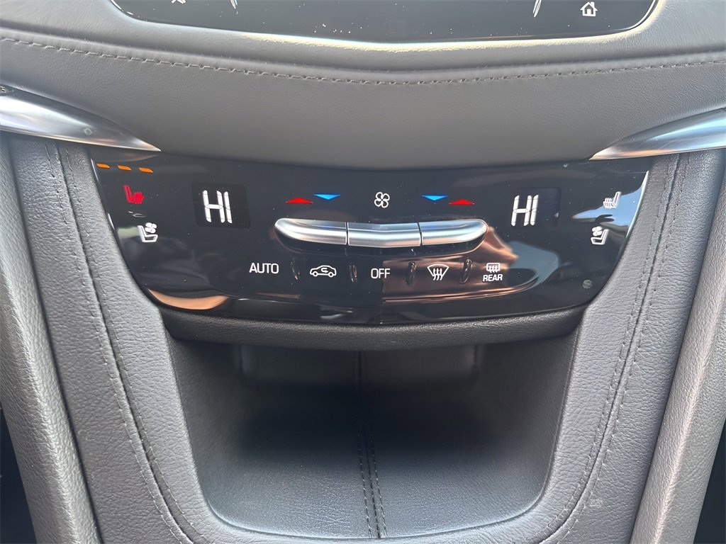 Certified 2024 Cadillac XT5 Premium Luxury w/ Platinum Package image 27