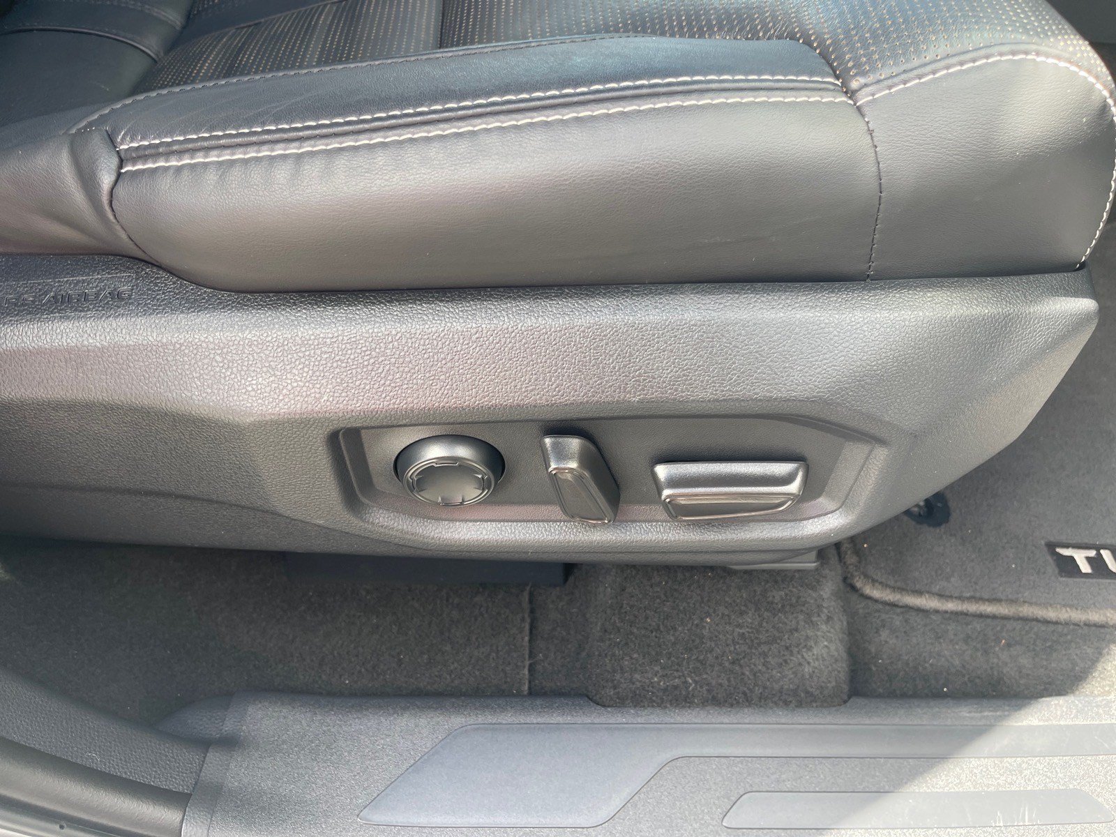 Used 2022 Toyota Tundra Capstone AWD/4WD image 17