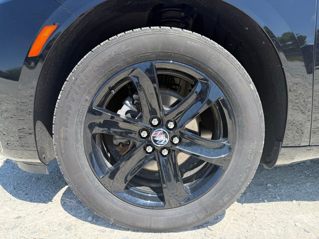 Used 2024 Buick Enclave Essence w/ Experience Buick Package FWD image 14