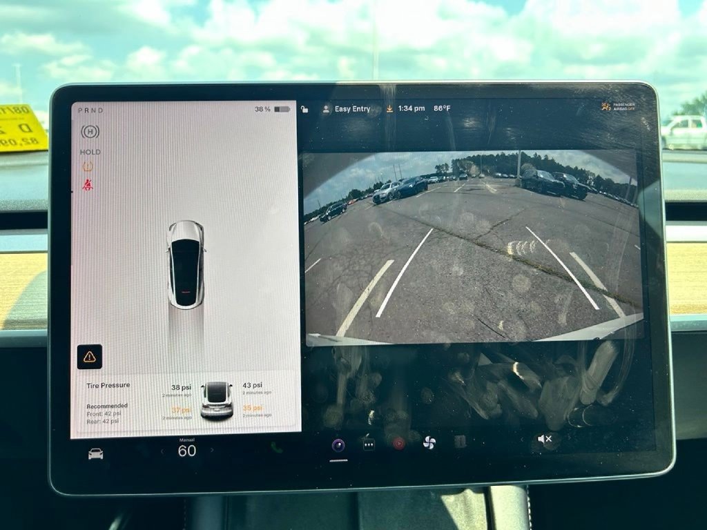 Used 2022 Tesla Model Y Performance AWD/4WD image 22