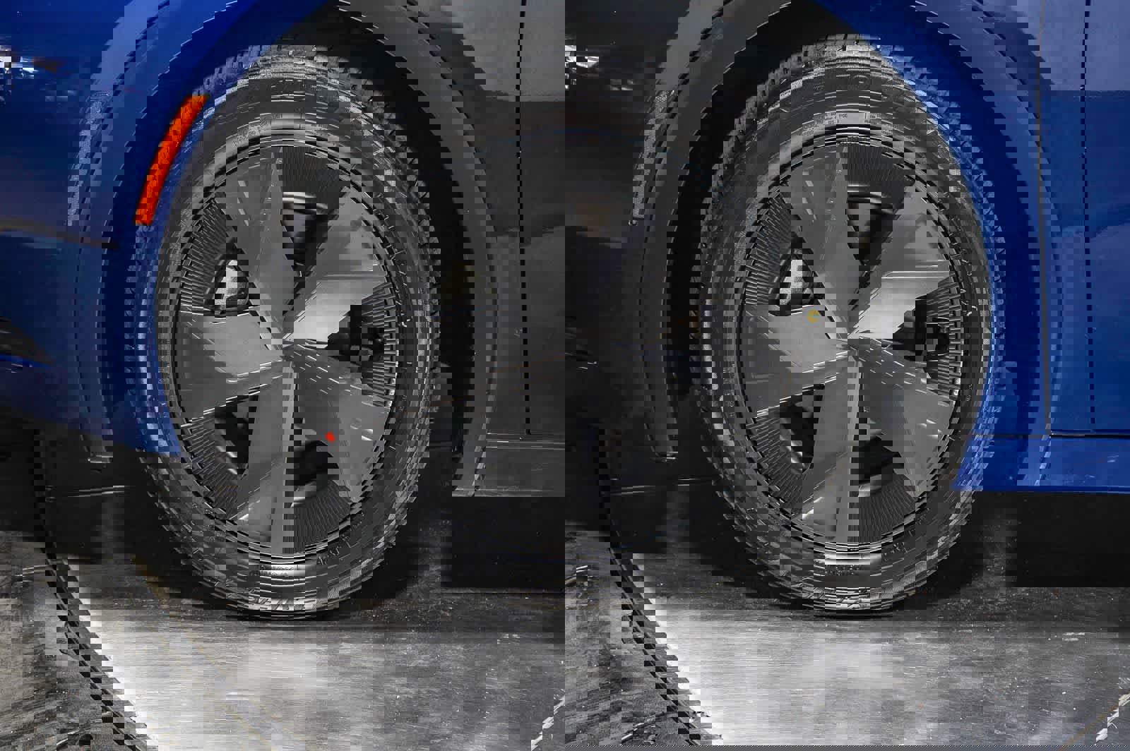 Used 2023 Toyota Prius LE image 6