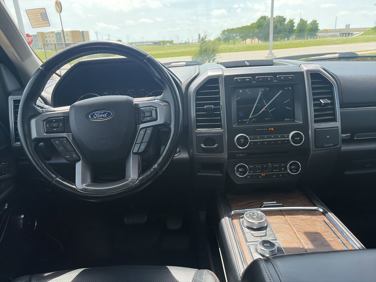 Used 2018 Ford Expedition Platinum AWD/4WD image 18