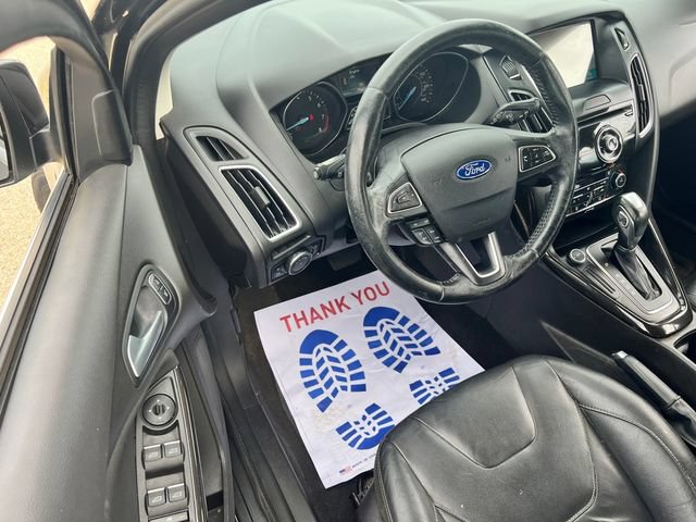 Used 2016 Ford Focus Titanium w/ Titanium Technology Package FWD image 7