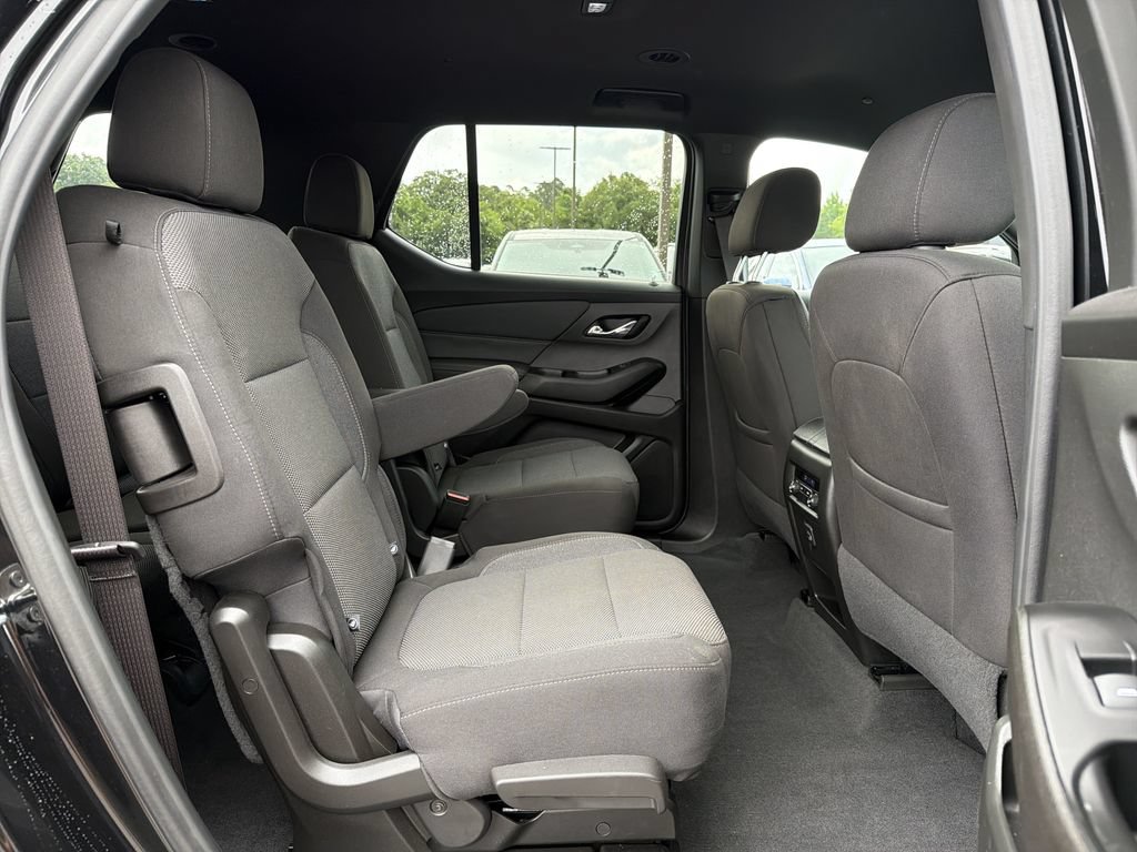 Used 2023 Chevrolet Traverse LT AWD/4WD image 18