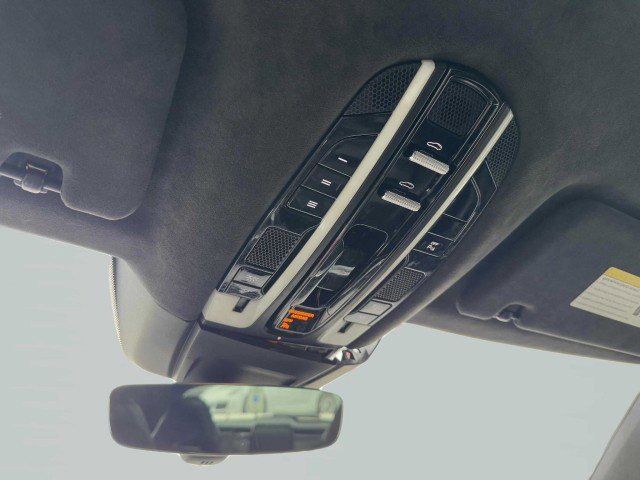 Used 2018 Porsche Panamera Turbo S image 34