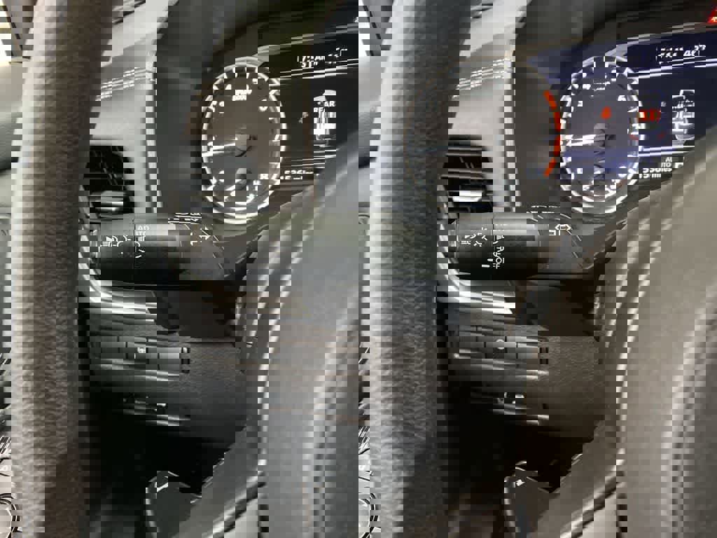 Used 2024 Nissan Rogue SV image 23