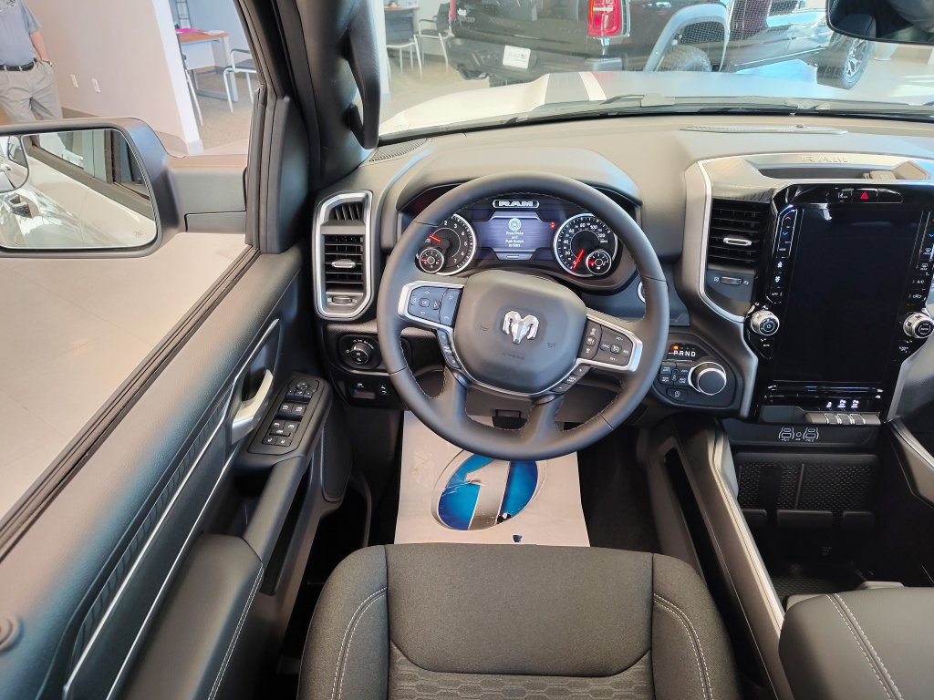 New 2026 RAM 1500 Big Horn AWD/4WD image 23