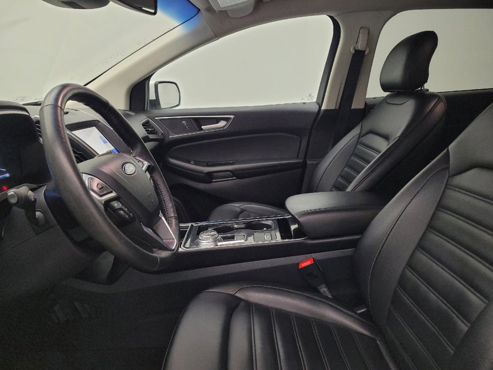 Used 2019 Ford Edge SEL w/ Equipment Group 201A FWD image 17