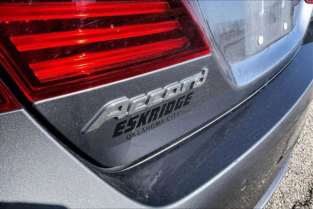 Used 2016 Honda Accord Touring image 8